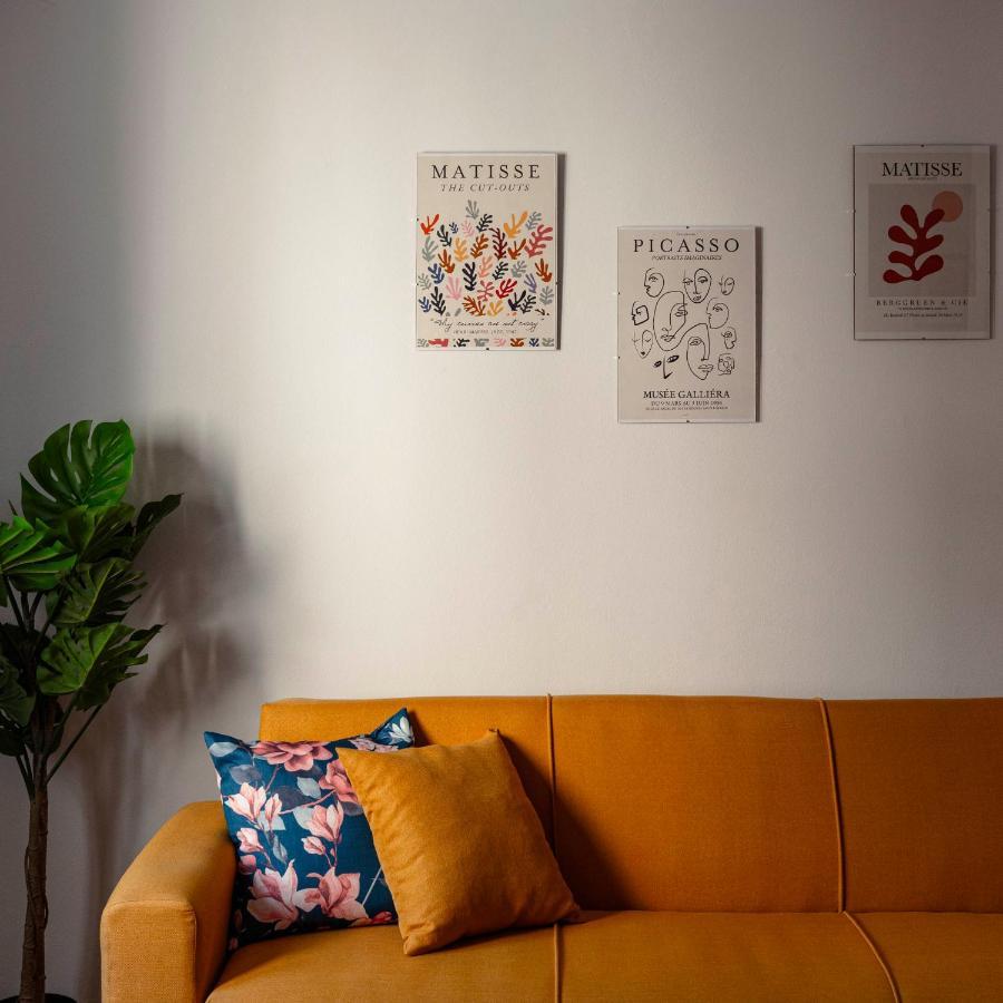 Spacious 2Bd Apartment Next To Athens Archeological Museum Atenas Exterior foto