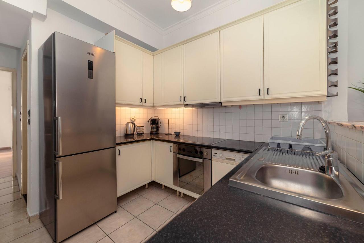 Spacious 2Bd Apartment Next To Athens Archeological Museum Atenas Exterior foto