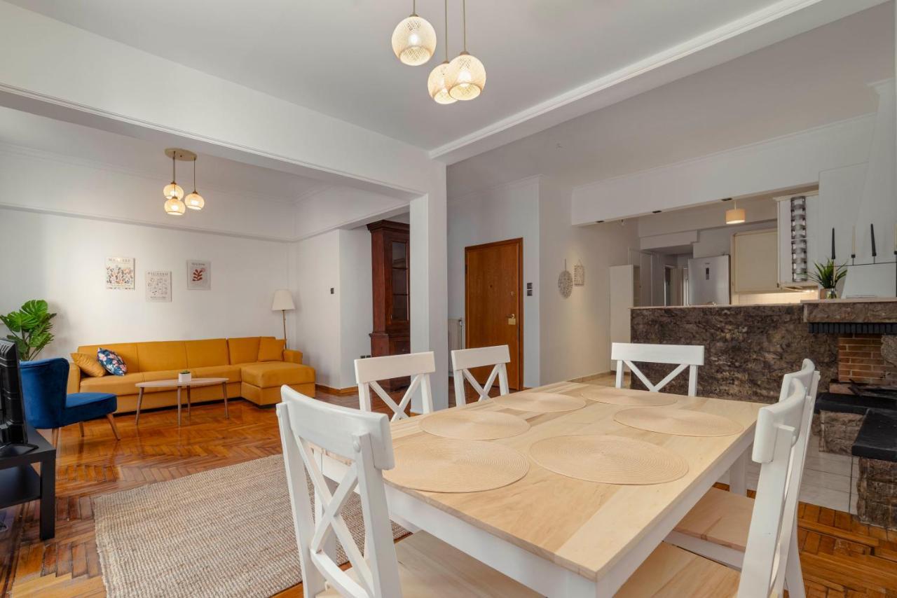 Spacious 2Bd Apartment Next To Athens Archeological Museum Atenas Exterior foto