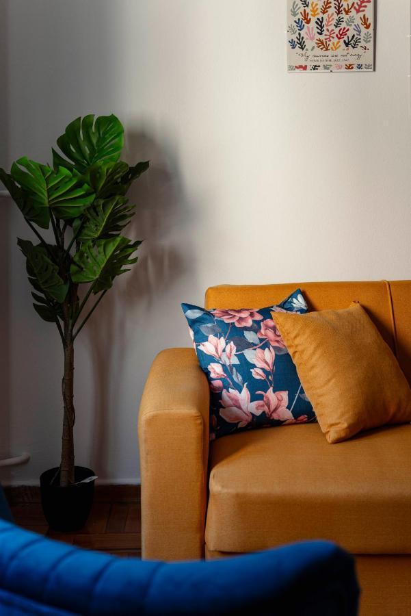 Spacious 2Bd Apartment Next To Athens Archeological Museum Atenas Exterior foto
